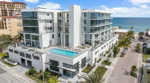 3319 N Ocean Dr #TH5, Hollywood, FL 33019