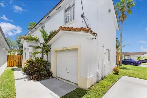 13723 SW 160th Ter, Miami, FL 33177