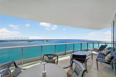 1331 Brickell Bay Dr #3811, Miami, FL 33131