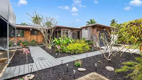 2455 Flamingo Ln, Fort Lauderdale, FL 33312