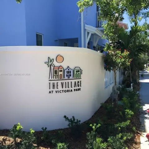 918 NE 17th Way, Fort Lauderdale, FL 33304