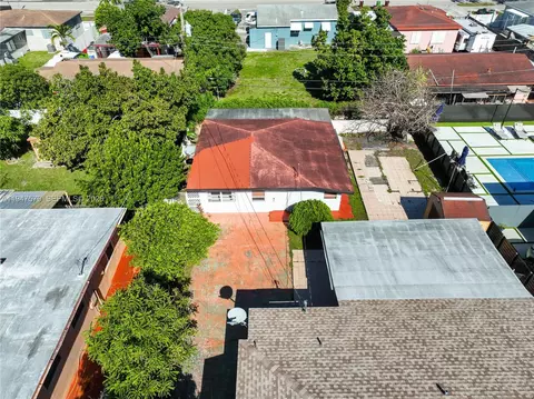 View/Area - 151 W 44th St, Hialeah, FL 33012 photo 8 of 13