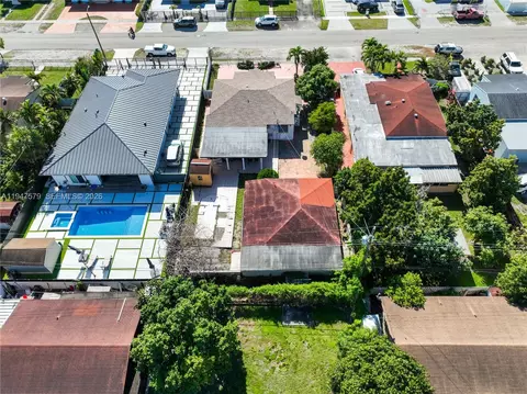 View/Area - 151 W 44th St, Hialeah, FL 33012 photo 7 of 13