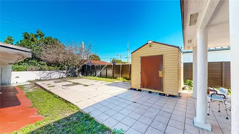 Exterior - 151 W 44th St, Hialeah, FL 33012 photo 5 of 5