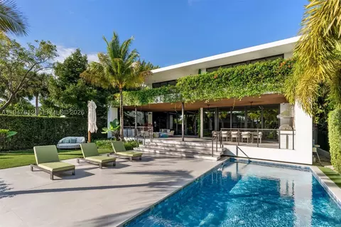7333 Belle Meade Blvd, Miami, FL 33138