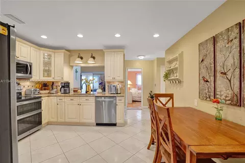 Kitchen - 230 SE 4th St, Dania Beach, FL 33004 photo 4 of 13