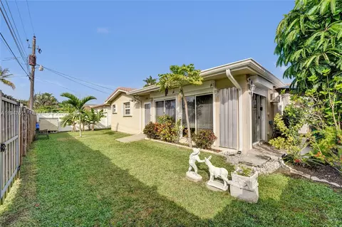 Exterior - 230 SE 4th St, Dania Beach, FL 33004 photo 9 of 15
