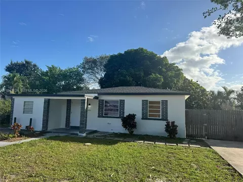 10521 NW 35th Ct, Miami, FL 33147