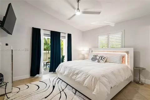Bedroom - 37 Bonefish Ave, Key Largo, FL 33037 photo 2 of 3