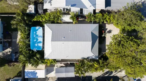 View/Area - 37 Bonefish Ave, Key Largo, FL 33037 photo 3 of 4