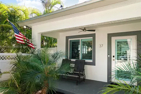 37 Bonefish Ave, Key Largo, FL 33037