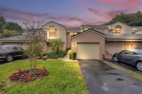 123 NW 98th Ter, Plantation, FL 33324