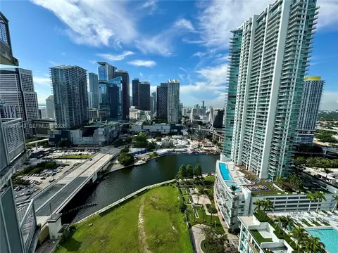 350 S Miami Ave #3008, Miami, FL 33130