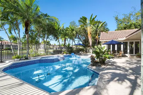 440 Sabal Way, Weston, FL 33326