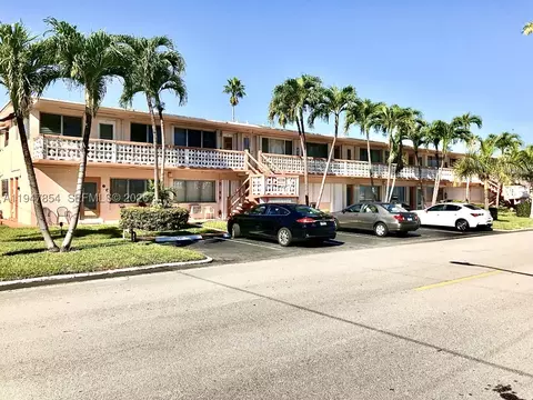 900 SW 11th Ave #7C, Hallandale Beach, FL 33009