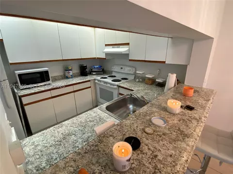 12950 SW 7th Ct #310A, Pembroke Pines, FL 33027