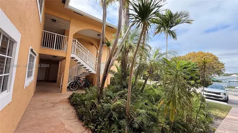 811 SE 4th Ave #C106, Dania Beach, FL 33004