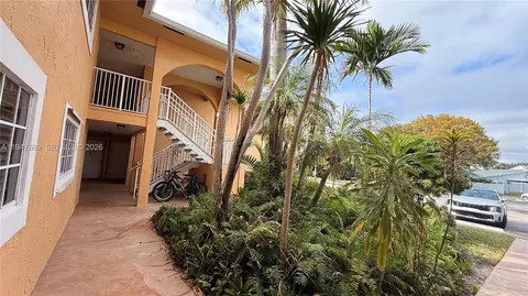 811 SE 4th Ave #C106, Dania Beach, FL 33004