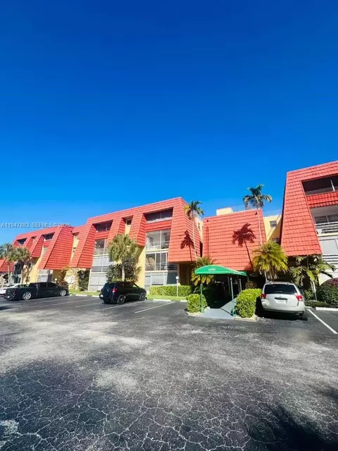 22605 SW 66th Ave #409, Boca Raton, FL 33428