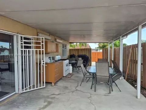 7001 W 35th Ave #220, Hialeah, FL 33018 photo 10