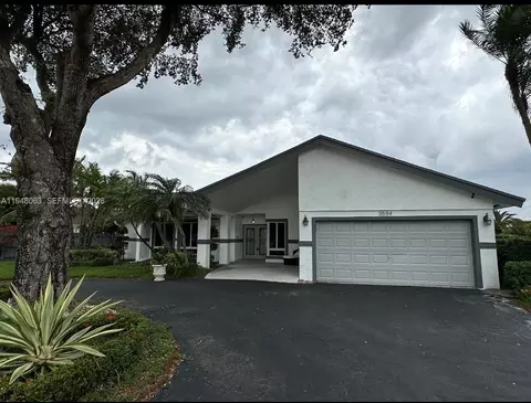3594 SW 69th Ave, Miramar, FL 33023