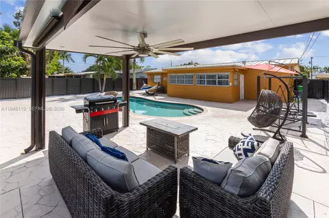 6541 NW 24th St, Sunrise, FL 33313