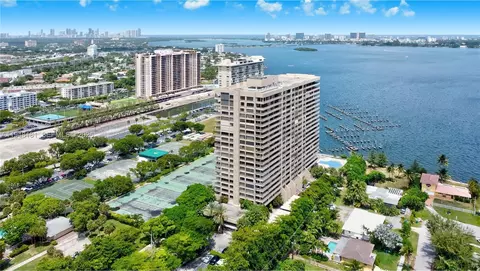 11113 Biscayne Blvd #PH8, Miami, FL 33181