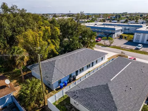 24032405 Maple Ave, Fort Myers, FL 33901
