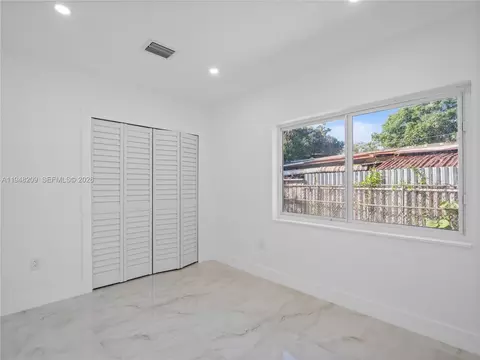 Bedroom - 540 Harem Ave, Opa Locka, FL 33054 photo 2 of 7