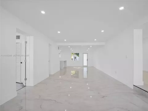 Living - 540 Harem Ave, Opa Locka, FL 33054 photo 3 of 9