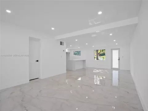 Living - 540 Harem Ave, Opa Locka, FL 33054 photo 5 of 9