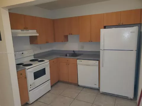 4633 NW 9th Dr #4633, Plantation, FL 33317