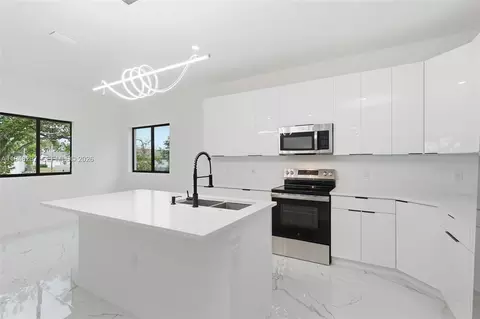 161 Blackstone Dr, Fort Myers, FL 33913