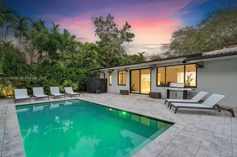 10570 NE 3rd Ave, Miami Shores, FL 33138