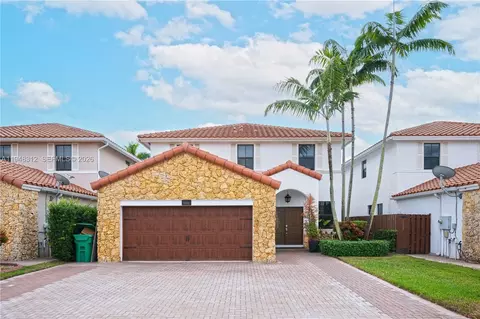 9866 NW 10th St, Miami, FL 33172