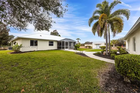 Exterior - 1197 April Ave, Labelle, FL 33935 photo 4 of 6
