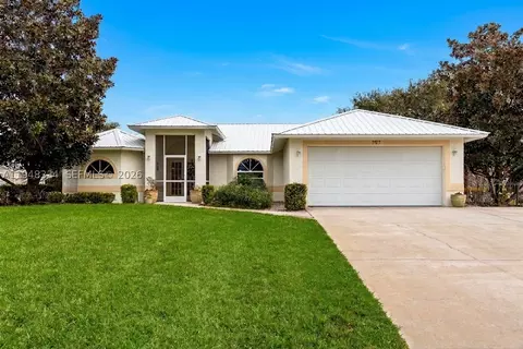 1197 April Ave, Labelle, FL 33935
