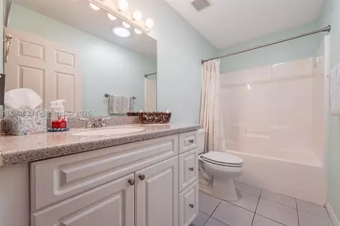 Bath - 1197 April Ave, Labelle, FL 33935 photo 3 of 5
