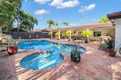 10210 SW 191st St, Cutler Bay, FL 33157