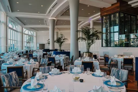 Dining - 369 Eagle Dr, Jupiter, FL 33477 photo 2 of 4