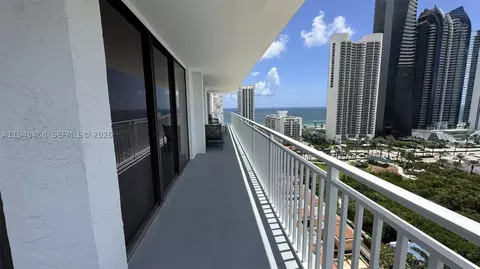 210 174th St #1909, Sunny Isles Beach, FL 33160