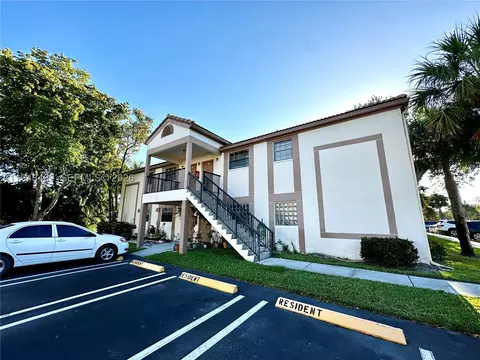 12262 Royal Palm Blvd #B-8, Coral Springs, FL 33065