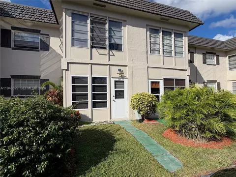 5620 SW 3rd Pl #114, Margate, FL 33068