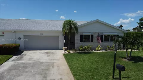 1527 Edgewater Cir, Fort Myers, FL 33919