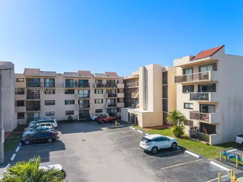 995 SW 84th Ave #223, Miami, FL 33144