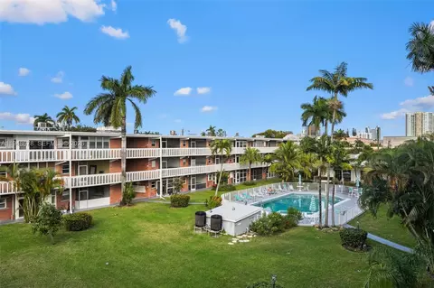 141 NE 10th Ave #26C, Hallandale Beach, FL 33009