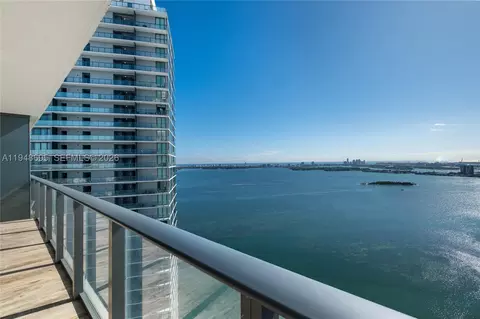 650 NE 32nd St #4306, Miami, FL 33137