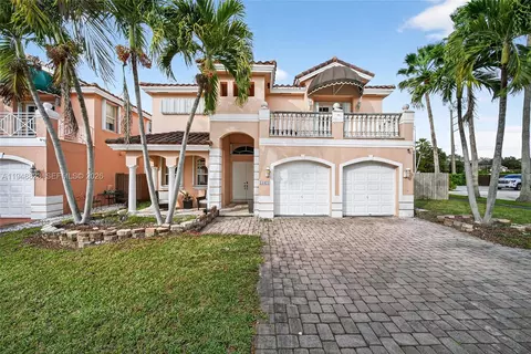 13921 SW 152nd Ter, Miami, FL 33177