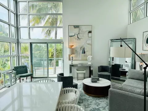7700 Collins Ave #5, Miami Beach, FL 33141