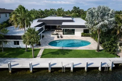1201 Diplomat Pkwy, Hollywood, FL 33019